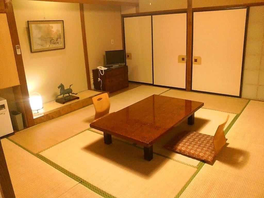 Kamesei Ryokan Chikuma Kamer foto