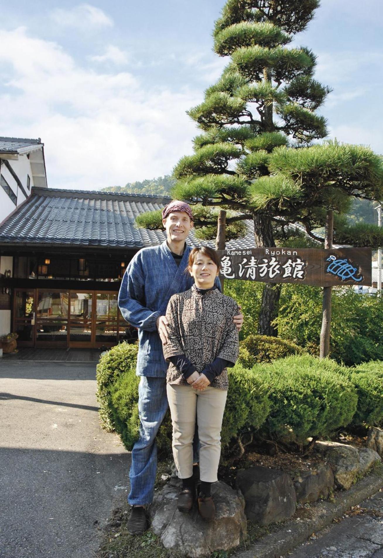 Kamesei Ryokan Chikuma Buitenkant foto