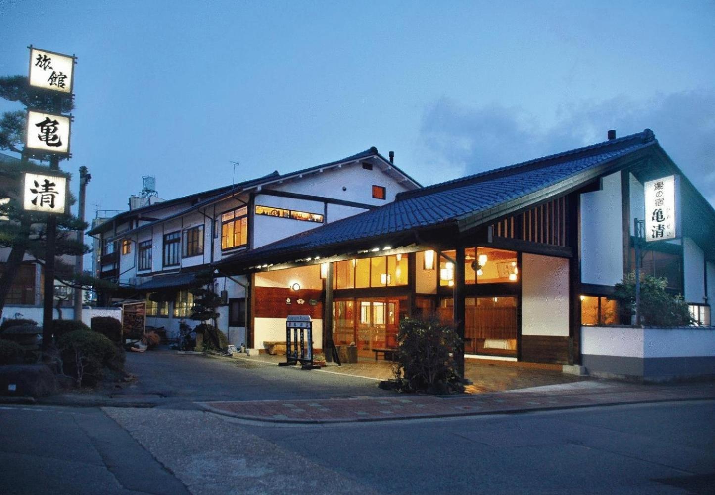 Kamesei Ryokan Chikuma Buitenkant foto