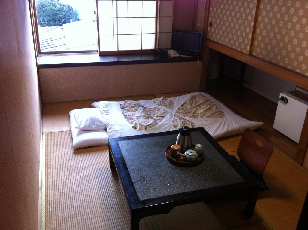 Kamesei Ryokan Chikuma Buitenkant foto