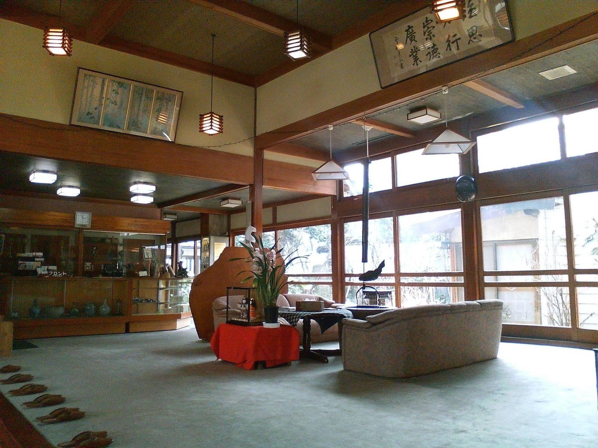 Kamesei Ryokan Chikuma Buitenkant foto